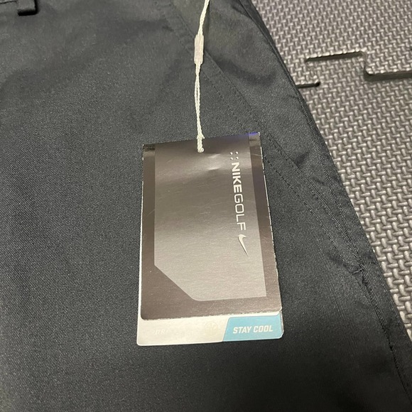 Nike Mens Dri Fit Tech Flat Front Golf Pants Size  35x32  319685-012 black - Picture 2 of 5